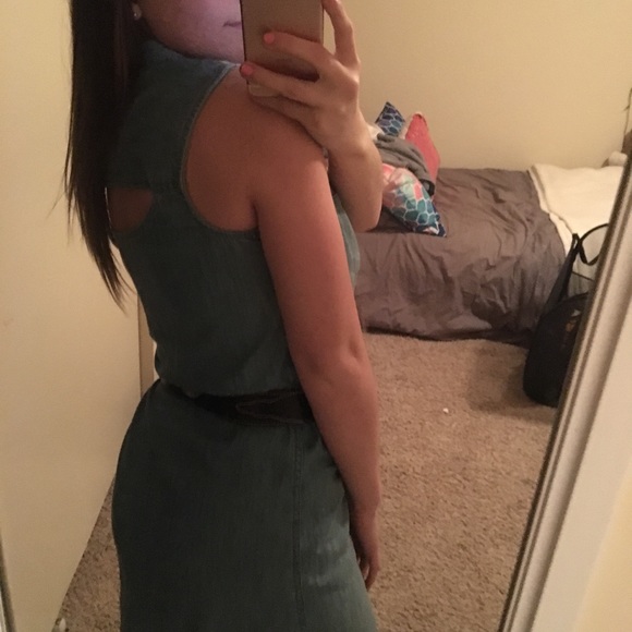 Denim button down sleeveless dress - Picture 3 of 4